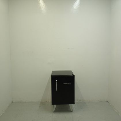 Frigobar Brastemp Retrô 76 Litros Classic Black - BRA08HEBS3_WBOM_JL5187715 220V