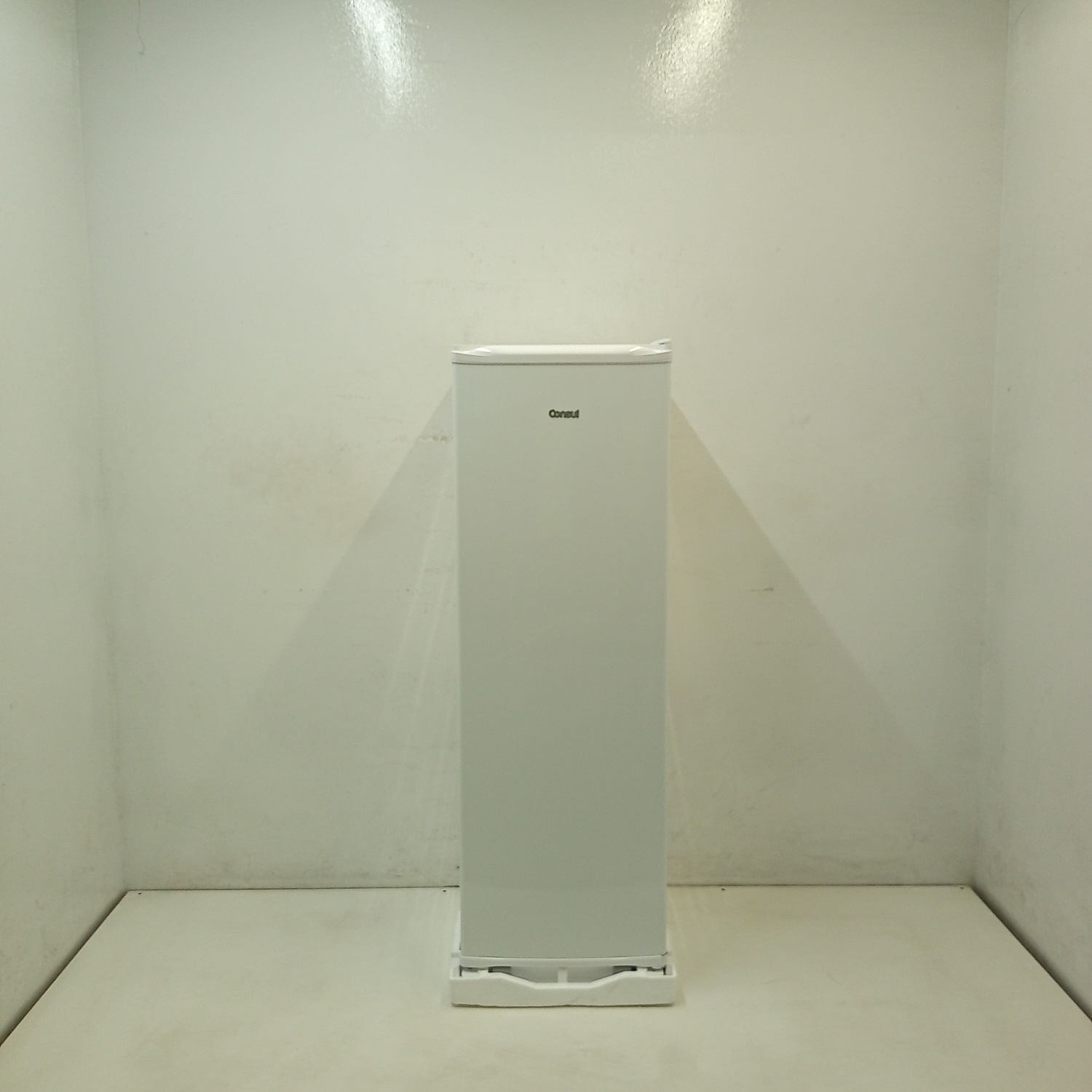Freezer Vertical Consul 189 Litros Cvu20 | O Espaço Extra Ideal - Cvu20mbas2_Wotimo_Jc6819662 110V