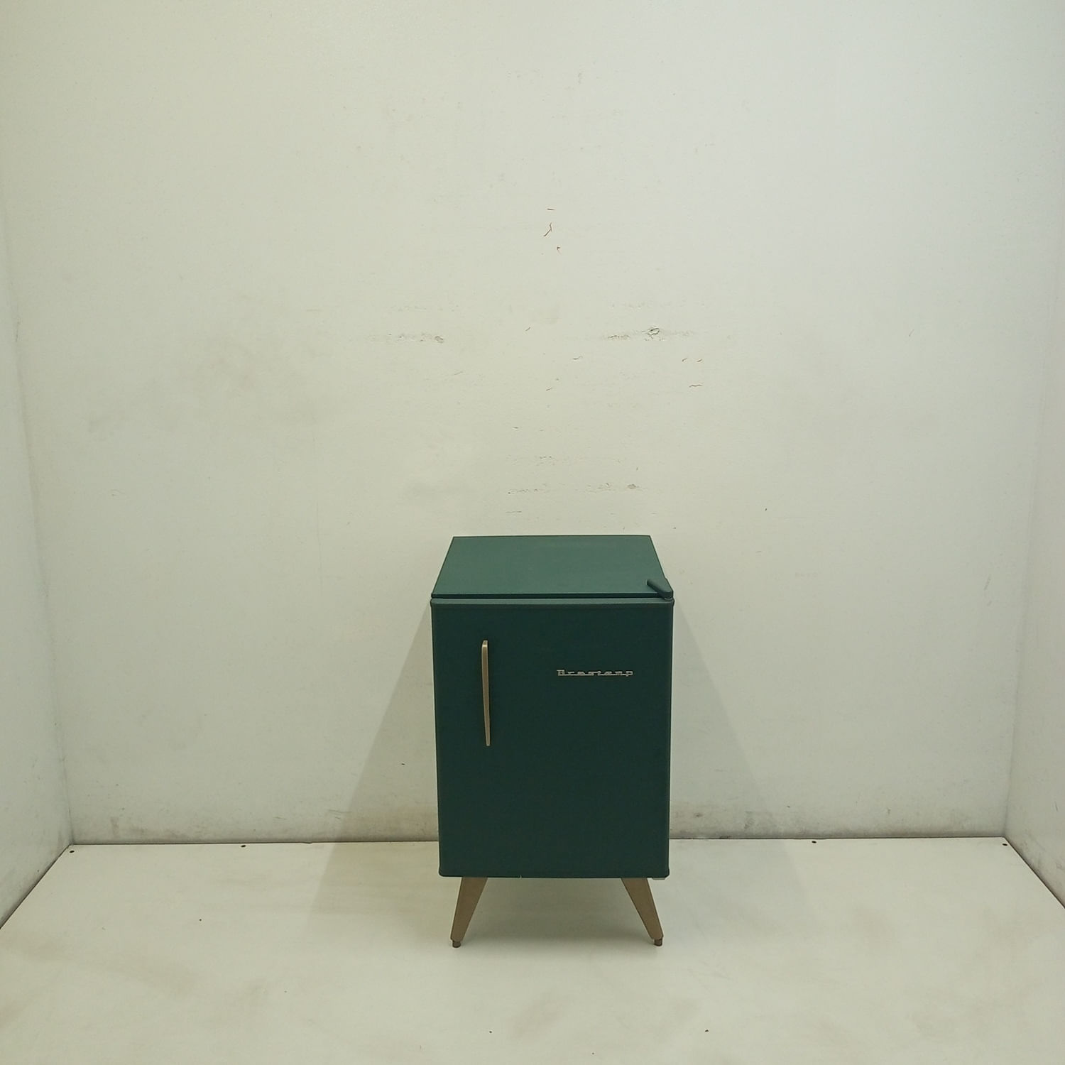 Frigobar Brastemp Retrô 76 Litros Green Jasper - Bra08mnbs2_Wotimo_Jc6710593 220V