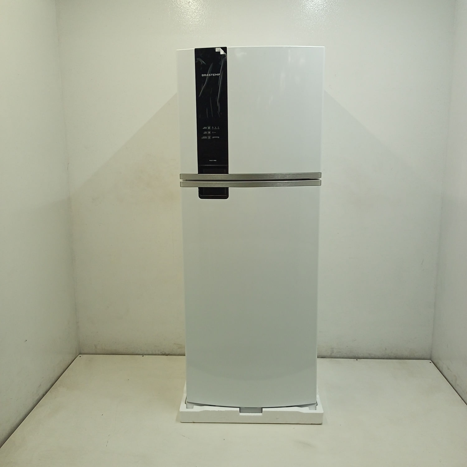 Geladeira Brastemp Frost Free Duplex A+++ 463 Litros Cor Branca Com Fresh Box E Cold Room - Brm55fbas2_Wotimo_Je6600743 110V