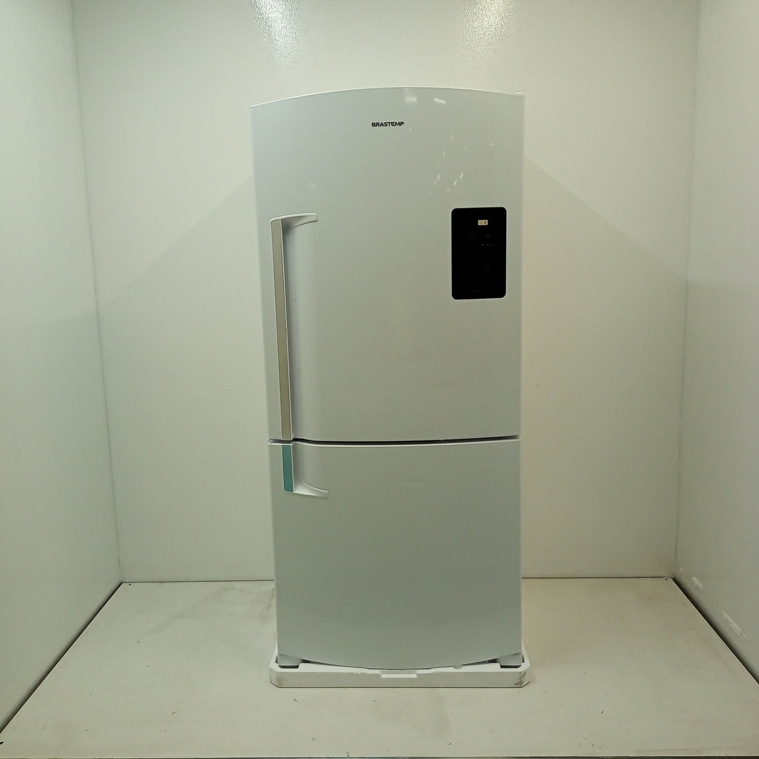 Geladeira Brastemp Frost Free Inverse 591 Litros Branca - Bre85mbas3_Wbom_Jf6732838 110V