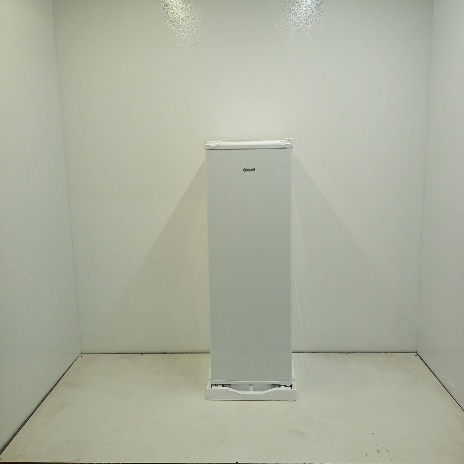 Freezer Vertical Consul 189 Litros Cvu20 | O Espaço Extra Ideal - Cvu20mbas2_Wotimo_Jf6760278 110V