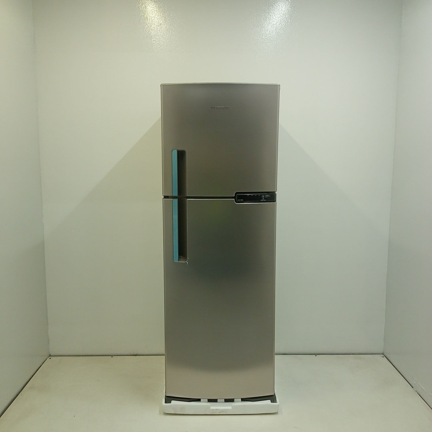 Geladeira Brastemp Frost Free Duplex 375 Litros Com Compartimento Extrafrio - Brm44hkas2_Wotimo_Jf6861558 110V