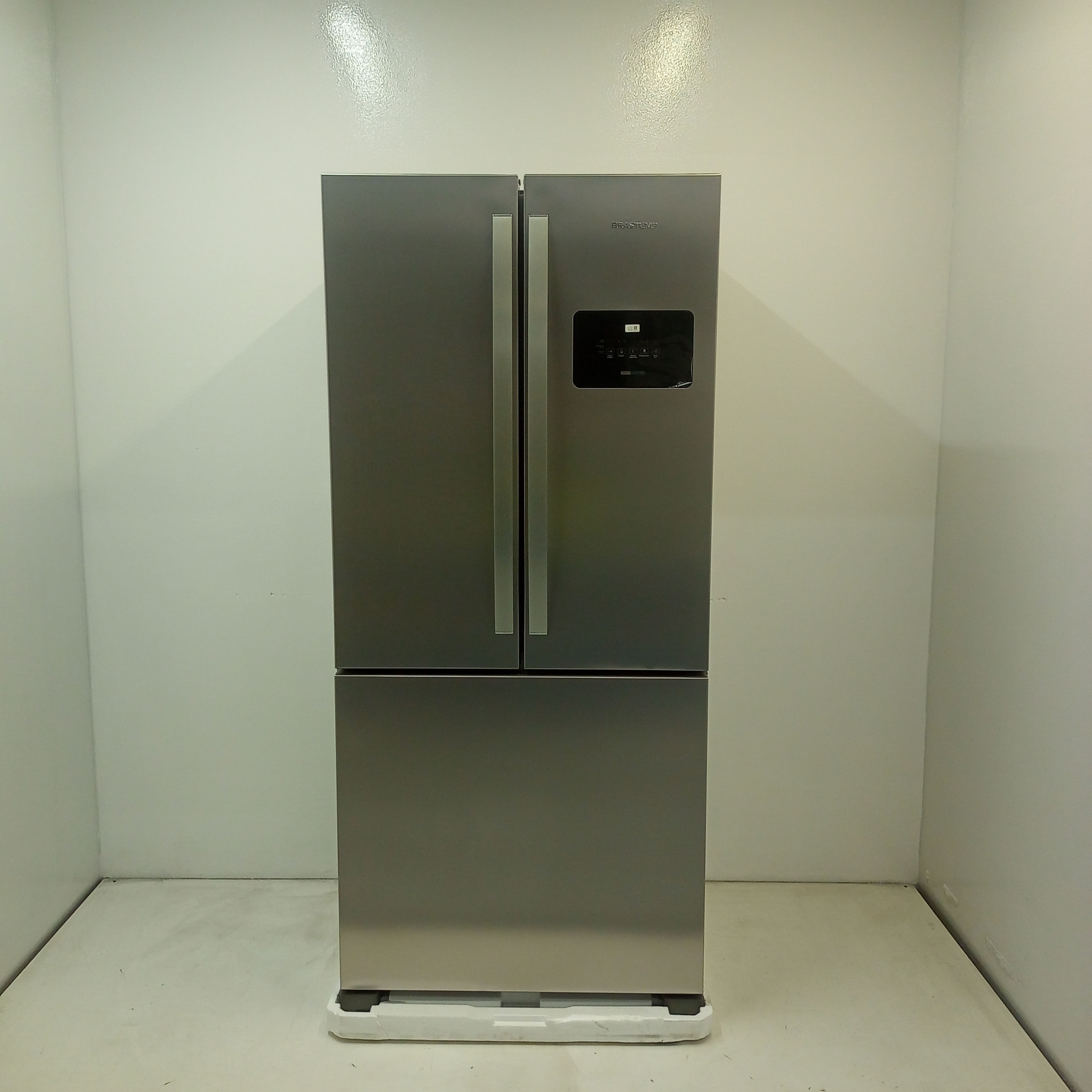 Geladeira French Door 3 Portas Inox Design E Tecnologia Premium Brastemp - Bro85mkbs2_Wotimo_Jf6861747 220V
