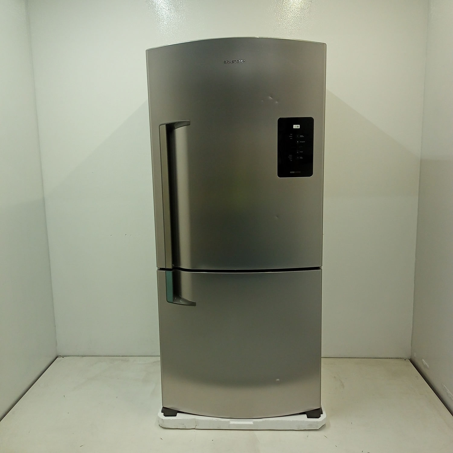 Geladeira Brastemp Frost Free Inverse 591 Litros Inox - Bre85mkbs3_Wbom_Jf6826853 220V