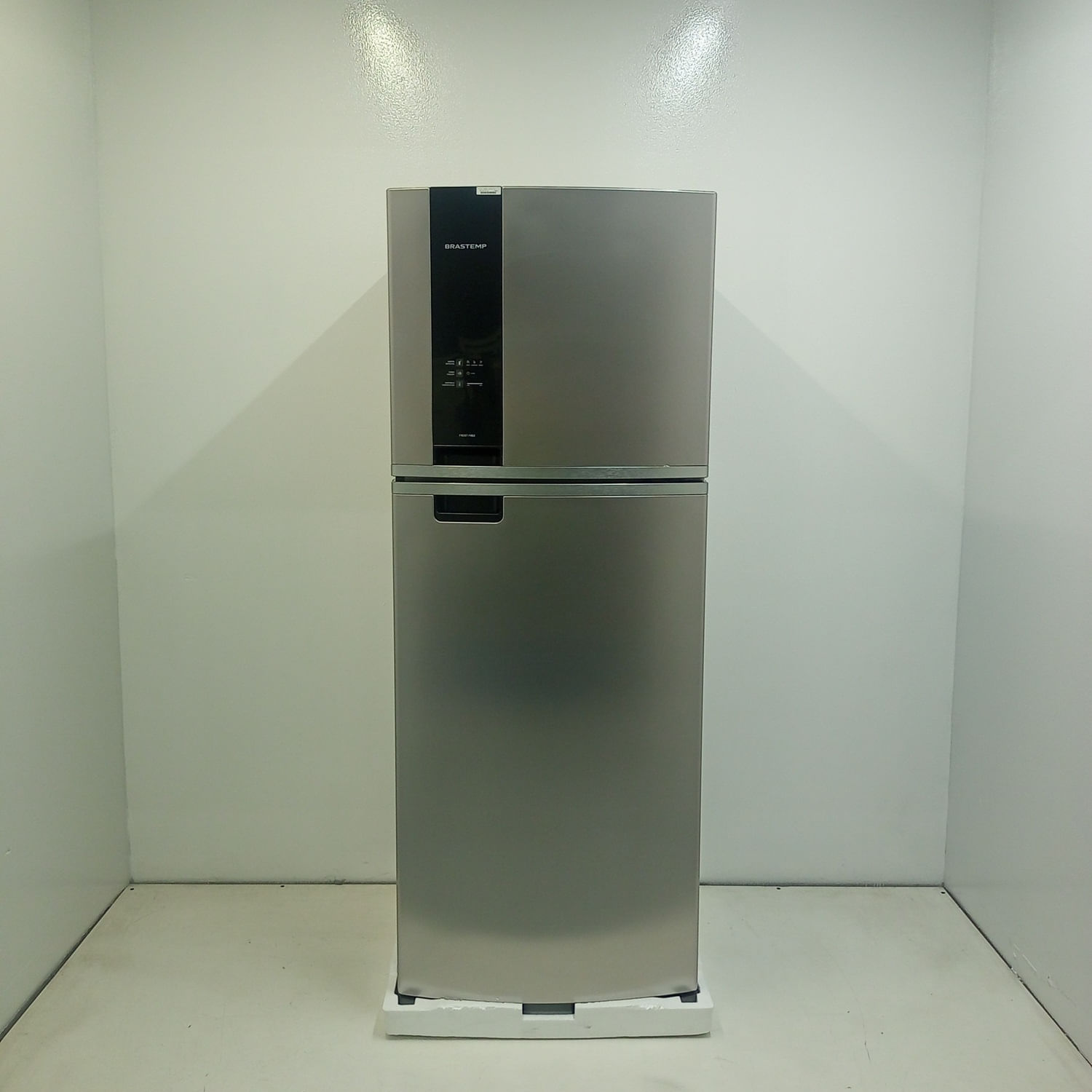 Geladeira Brastemp Frost Free Duplex A+++ 463 Litros Cor Inox com Fresh Box e Cold Room - BRM55FKAS2_WOTIMO_JF6890818