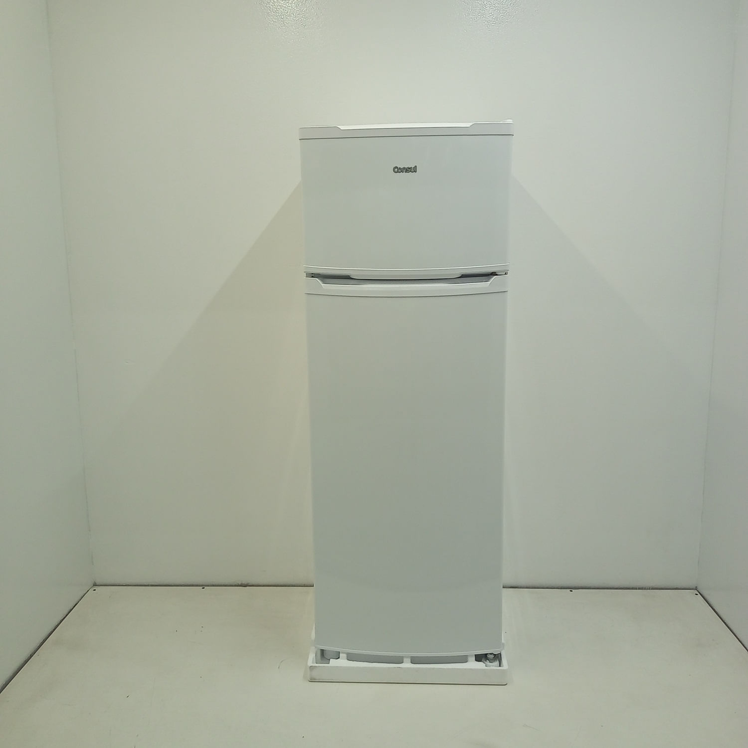 Geladeira Cycle Defrost 334L Prateleiras Removíveis Branca Consul - Crd37mbas1_Wexcele_Jf6826856 110V