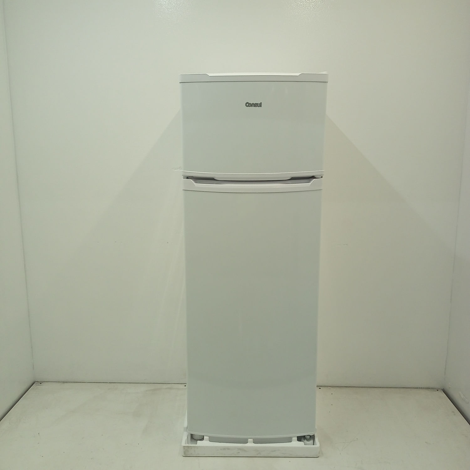 Geladeira Cycle Defrost 334L Prateleiras Removíveis Branca Consul - Crd37mbbs1_Wexcele_Jf6875069 220V