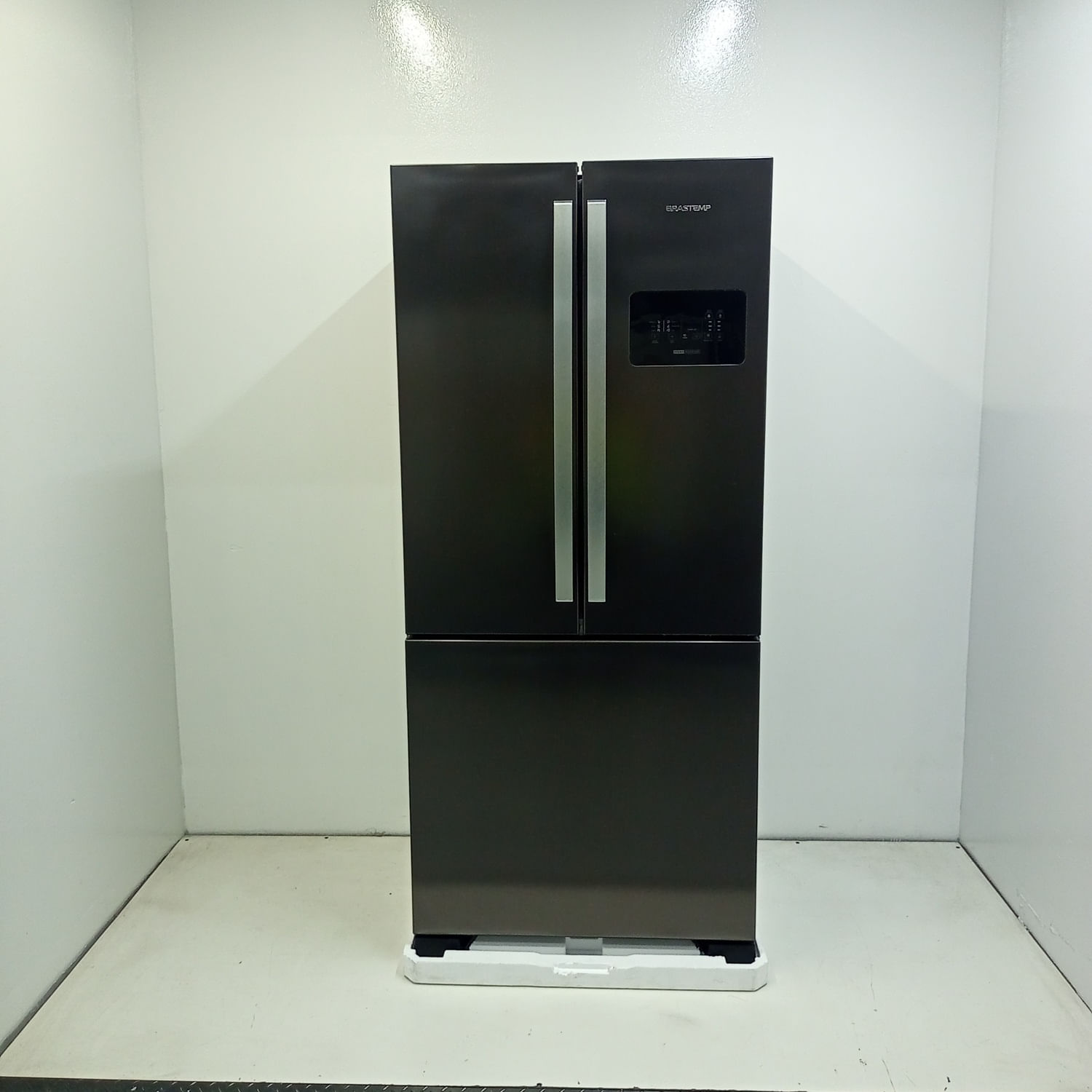 Geladeira Brastemp Eclipse Collection Frost Free French Door Inverter A+++ 554 litros cor Black Inox - BRO85AEBS2_WOTIMO_JF6058284