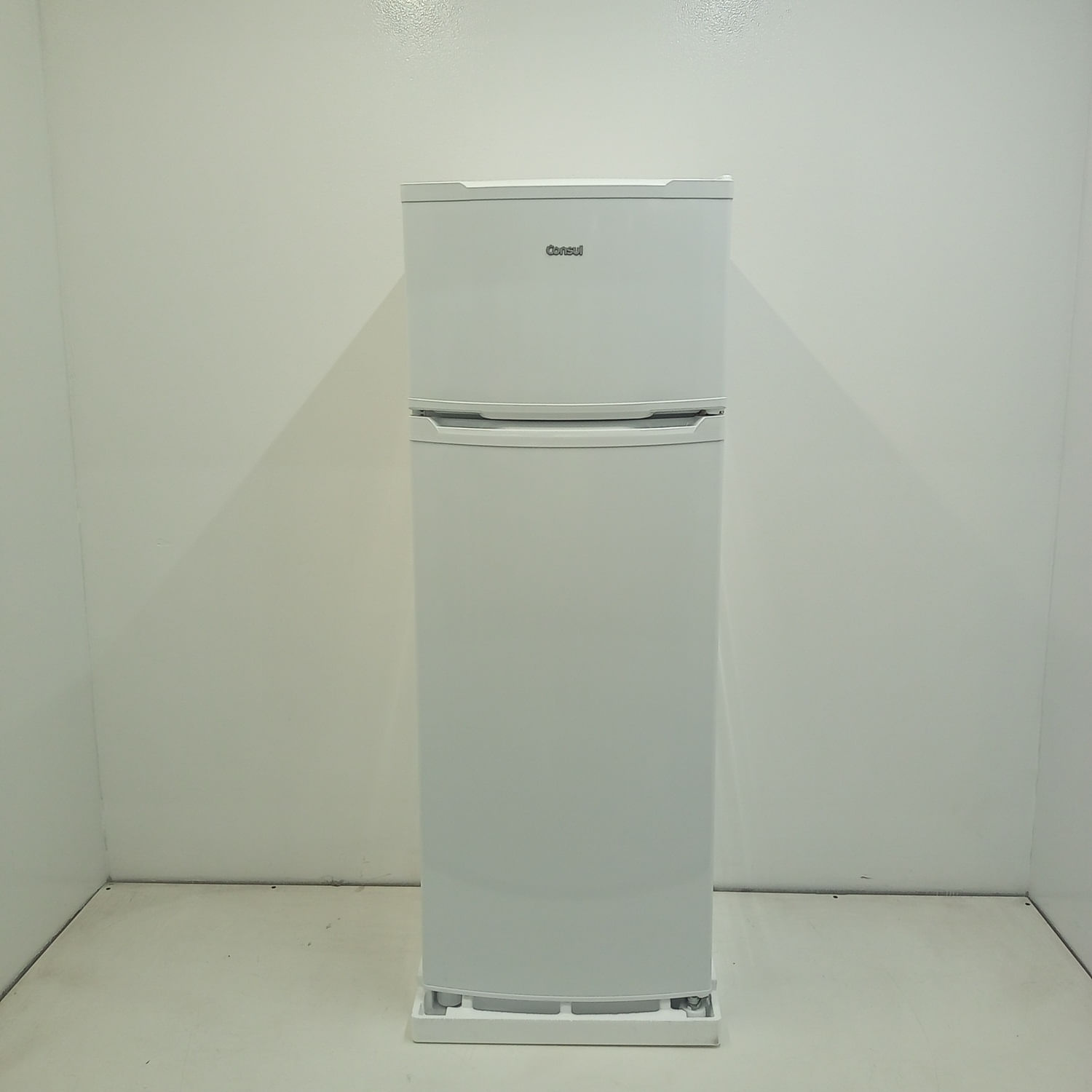 Geladeira Cycle Defrost 334L Prateleiras Removíveis Branca Consul - Crd37mbas1_Wexcele_Jg6072782 110V