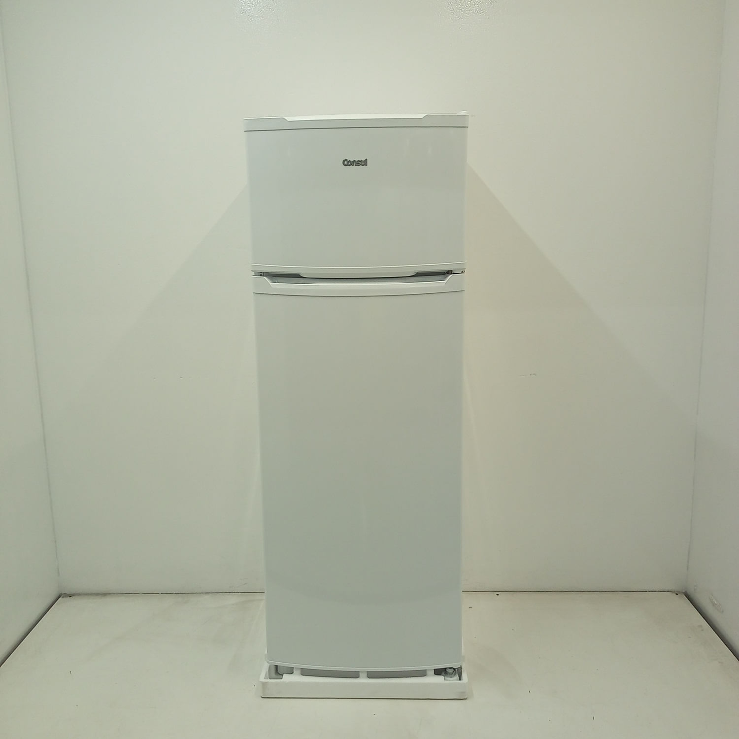 Geladeira Cycle Defrost 334L Prateleiras Removíveis Branca Consul - Crd37mbbs1_Wexcele_Jg6101710 220V