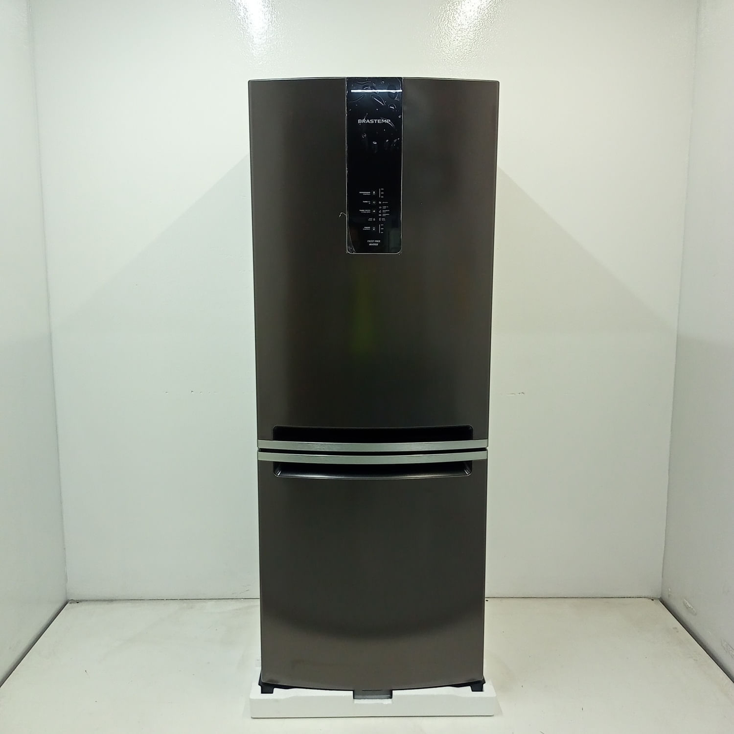 Geladeira Brastemp Eclipse Collection Frost Free Inverse A+++ 447 Litros Cor Black Inox Com Smart Flow E Fresh Box - Bre57feas2_Wotimo_Jg6101706 110V