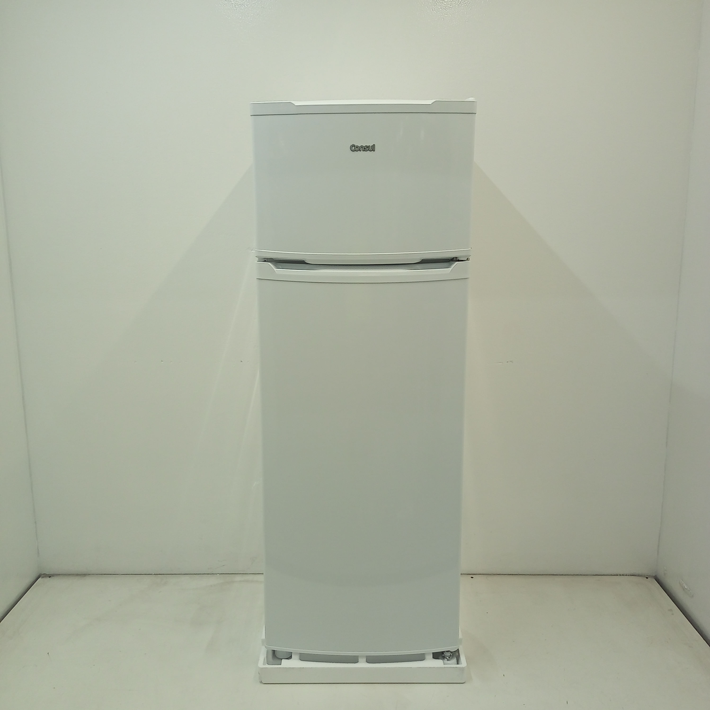 Geladeira Cycle Defrost 334L Prateleiras Removíveis Branca Consul - Crd37mbas2_Wotimo_Jg6087915 110V