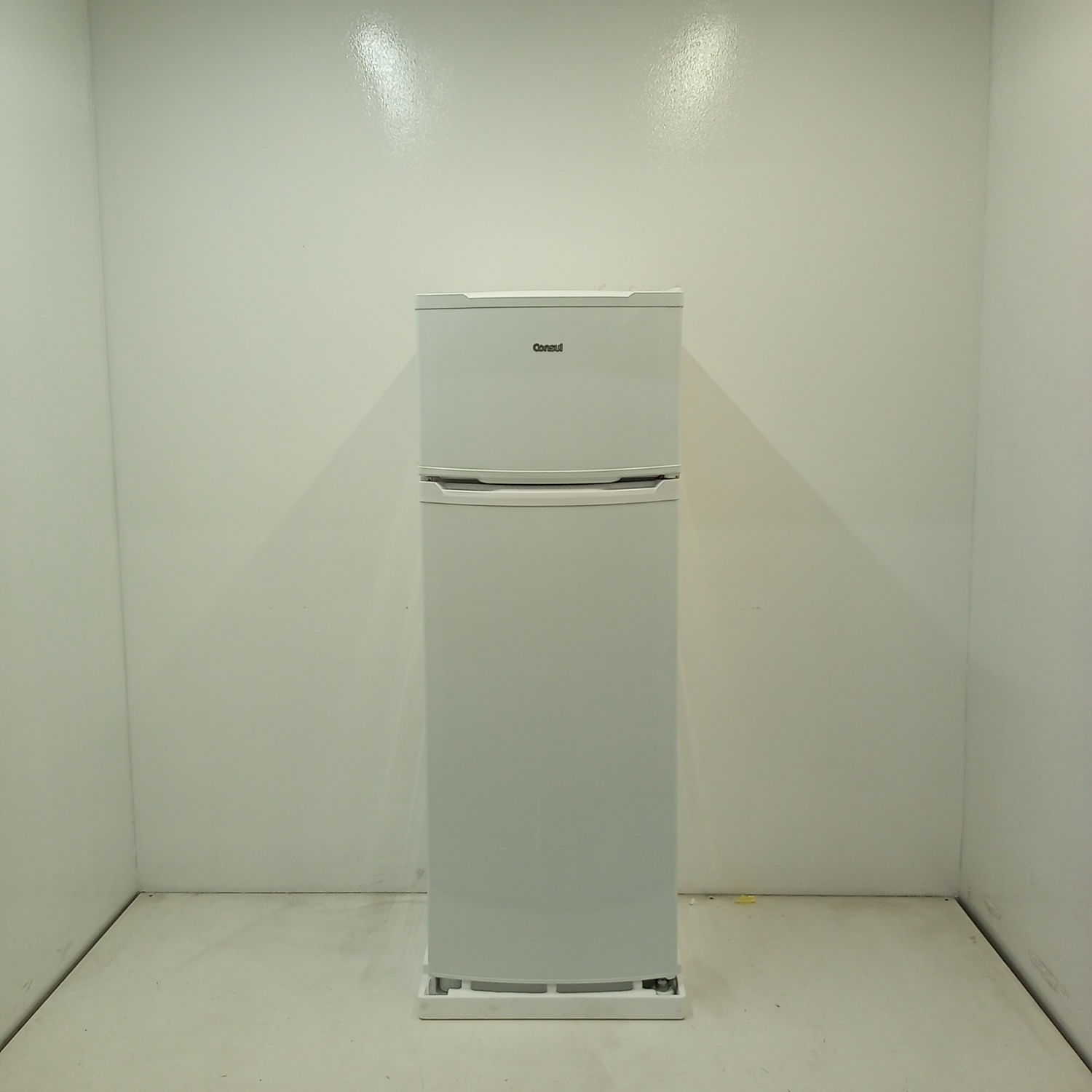 Geladeira Cycle Defrost 334L Prateleiras Removíveis Branca Consul - Crd37mbbs3_Wbom_Jg6210041 220V