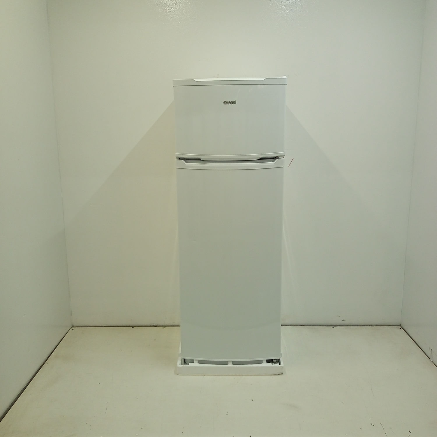 Geladeira Cycle Defrost 334L Prateleiras Removíveis Branca Consul - Crd37mbas3_Wbom_Jg6274668 110V