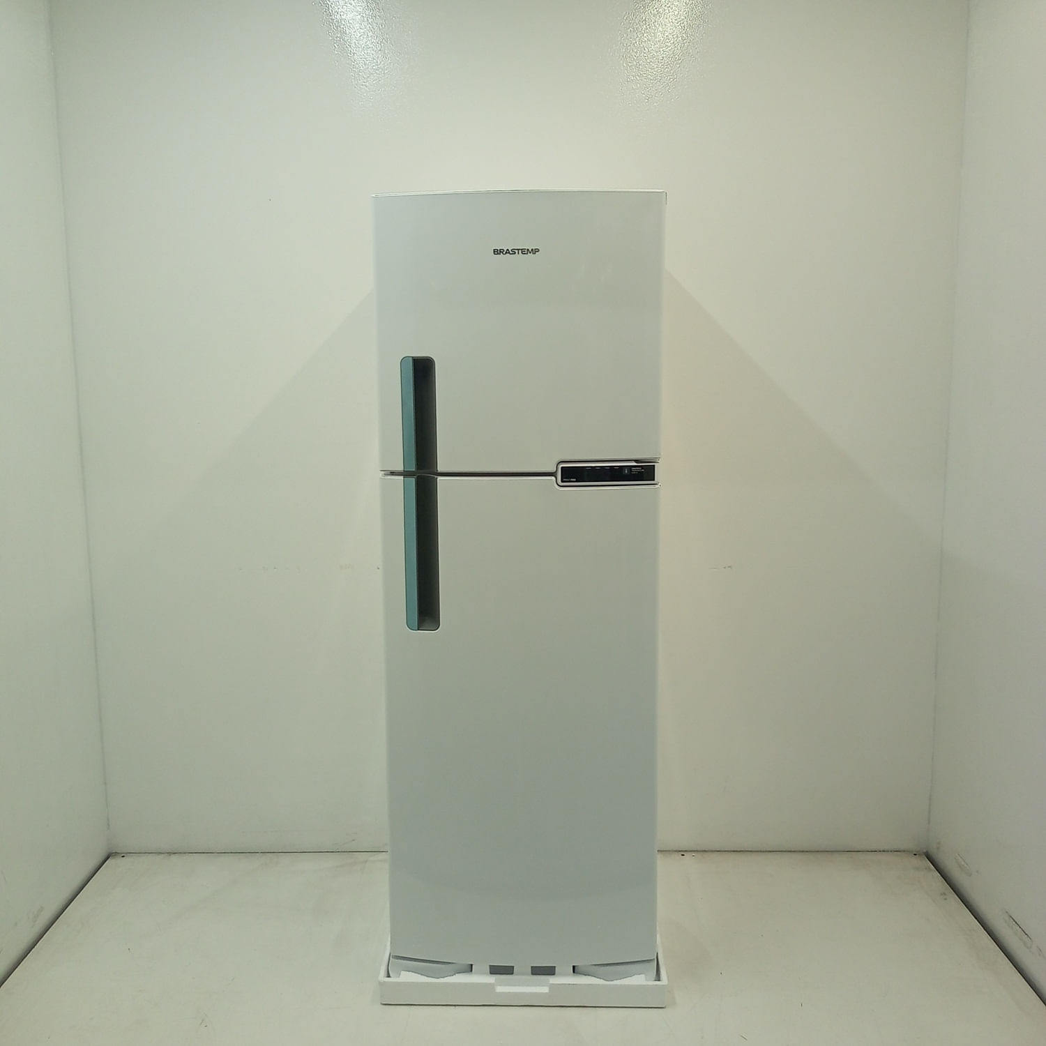 Geladeira Brastemp Frost Free Duplex 375 litros cor Branca - BRM44HBBS2_WOTIMO_JH6472887