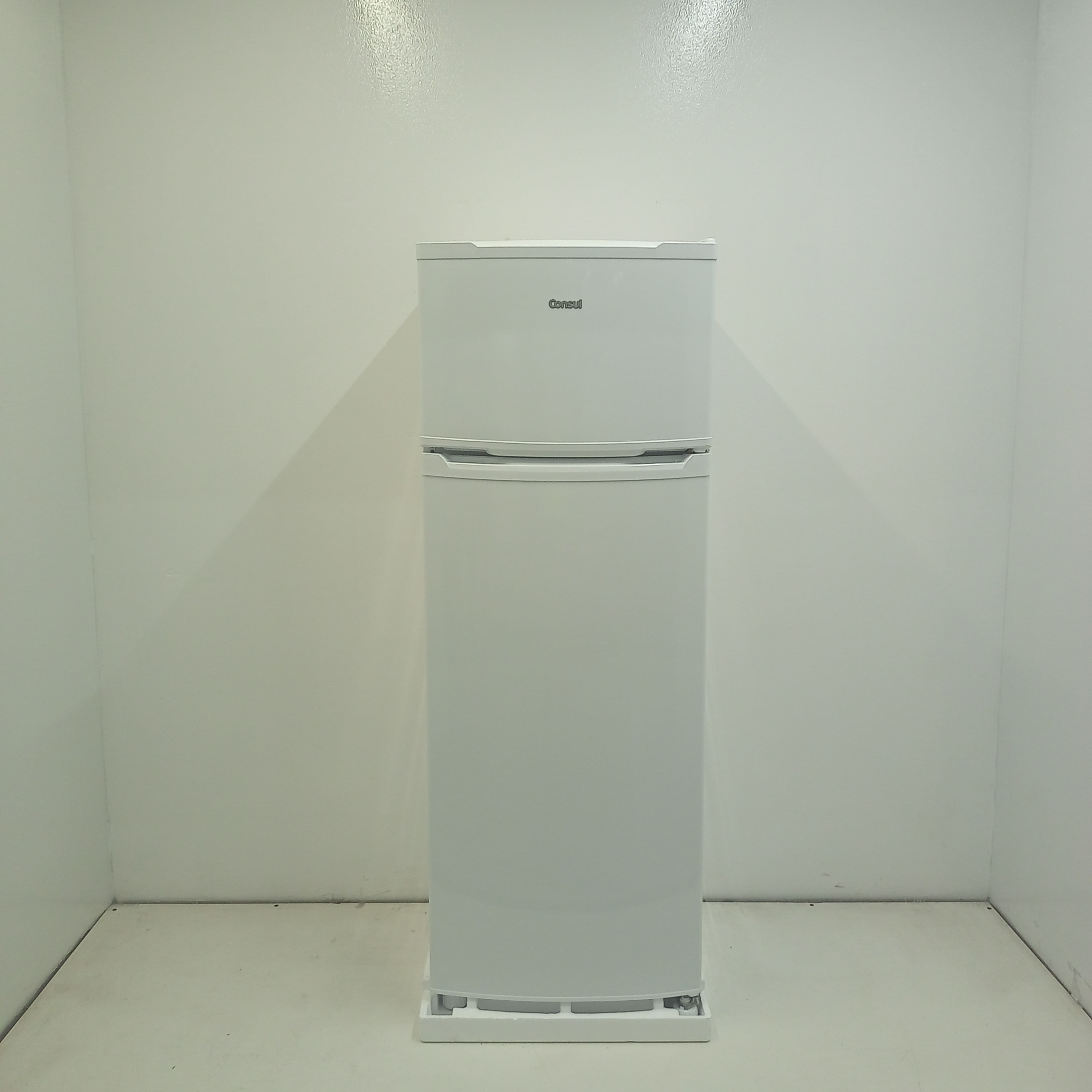 Geladeira Cycle Defrost 334L Prateleiras Removíveis Branca Consul - Crd37mbas3_Wbom_Jg6396972 110V