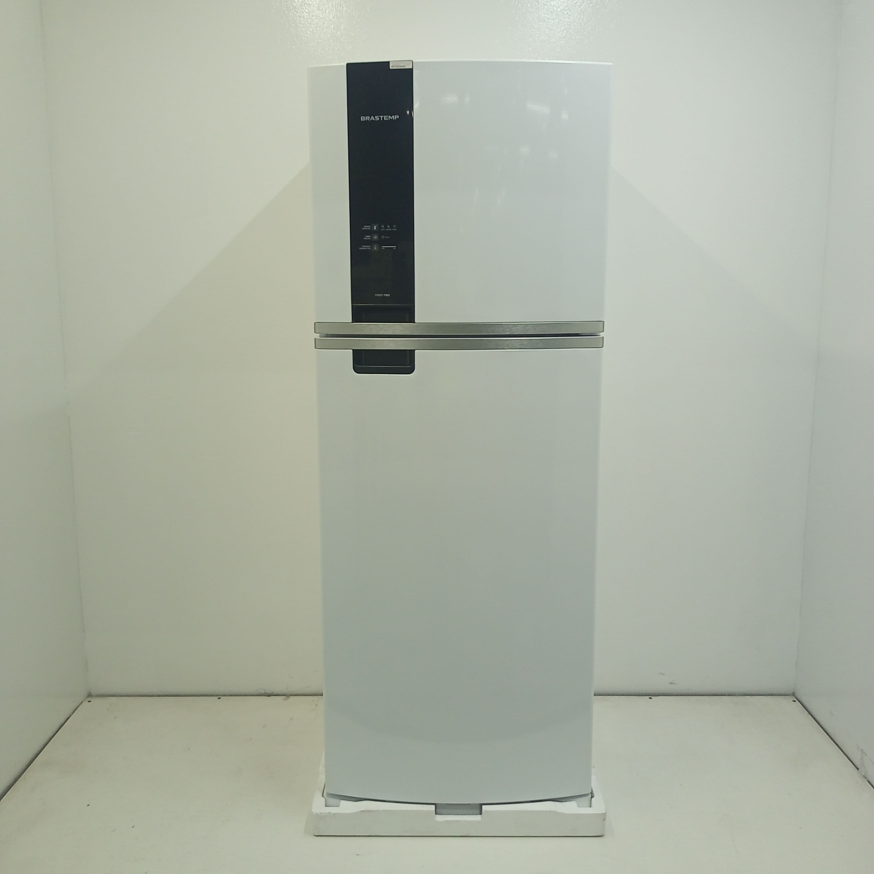 Geladeira Brastemp Frost Free Duplex A+++ 463 Litros Cor Branca Com Fresh Box E Cold Room - Brm55fbas2_Wotimo_Jg6396968 110V
