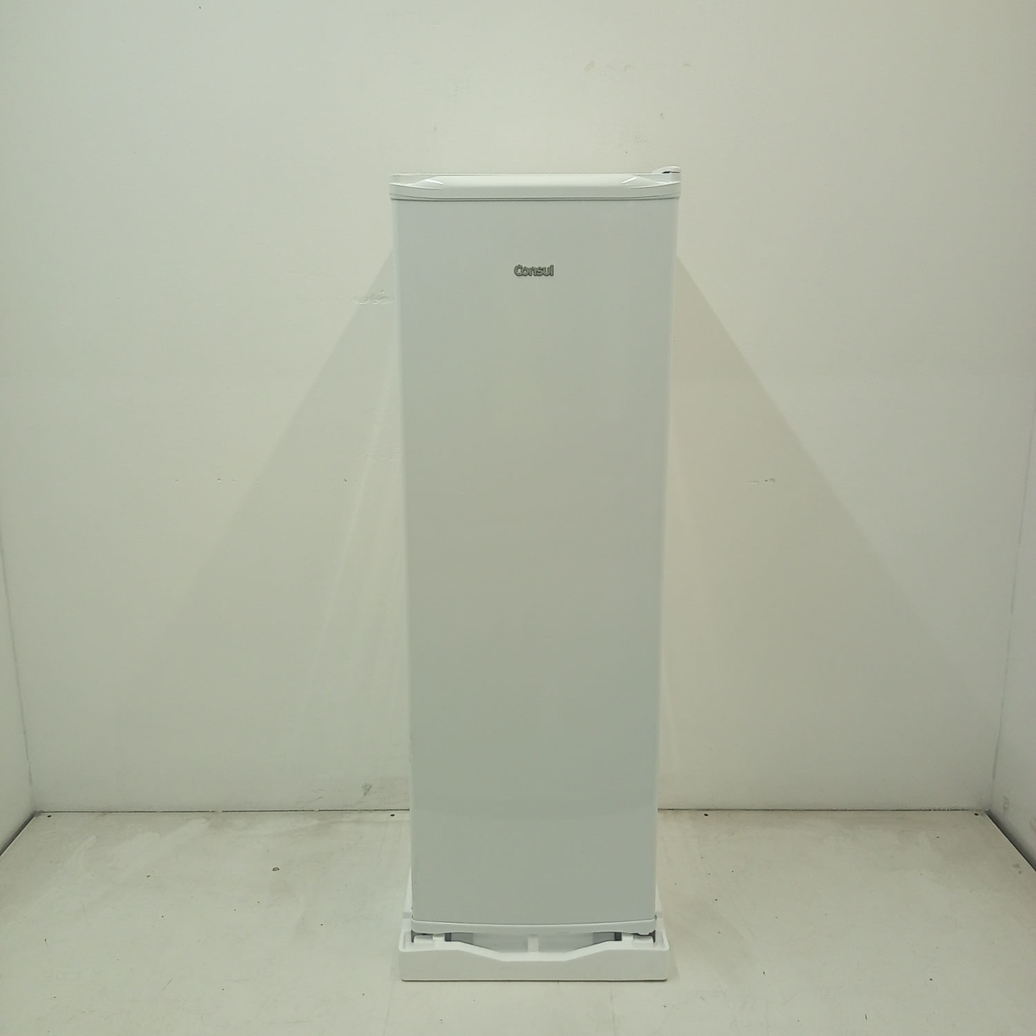 Freezer Vertical Consul 189 Litros Cvu20 | O Espaço Extra Ideal - Cvu20mbbs1_Wexcele_Jg6413235 220V