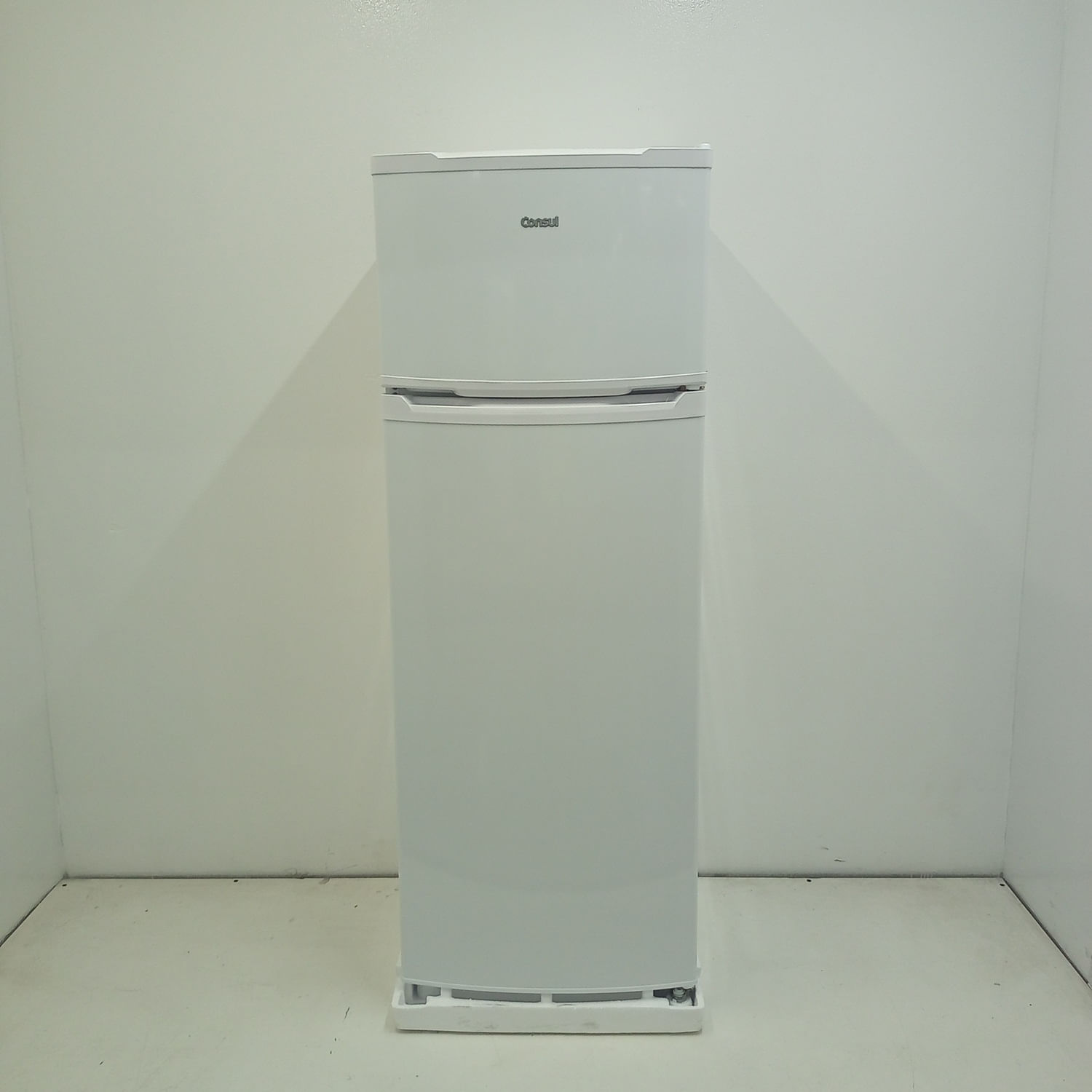 Geladeira Cycle Defrost 334L Prateleiras Removíveis Branca Consul - Crd37mbas2_Wotimo_Jg6413234 110V