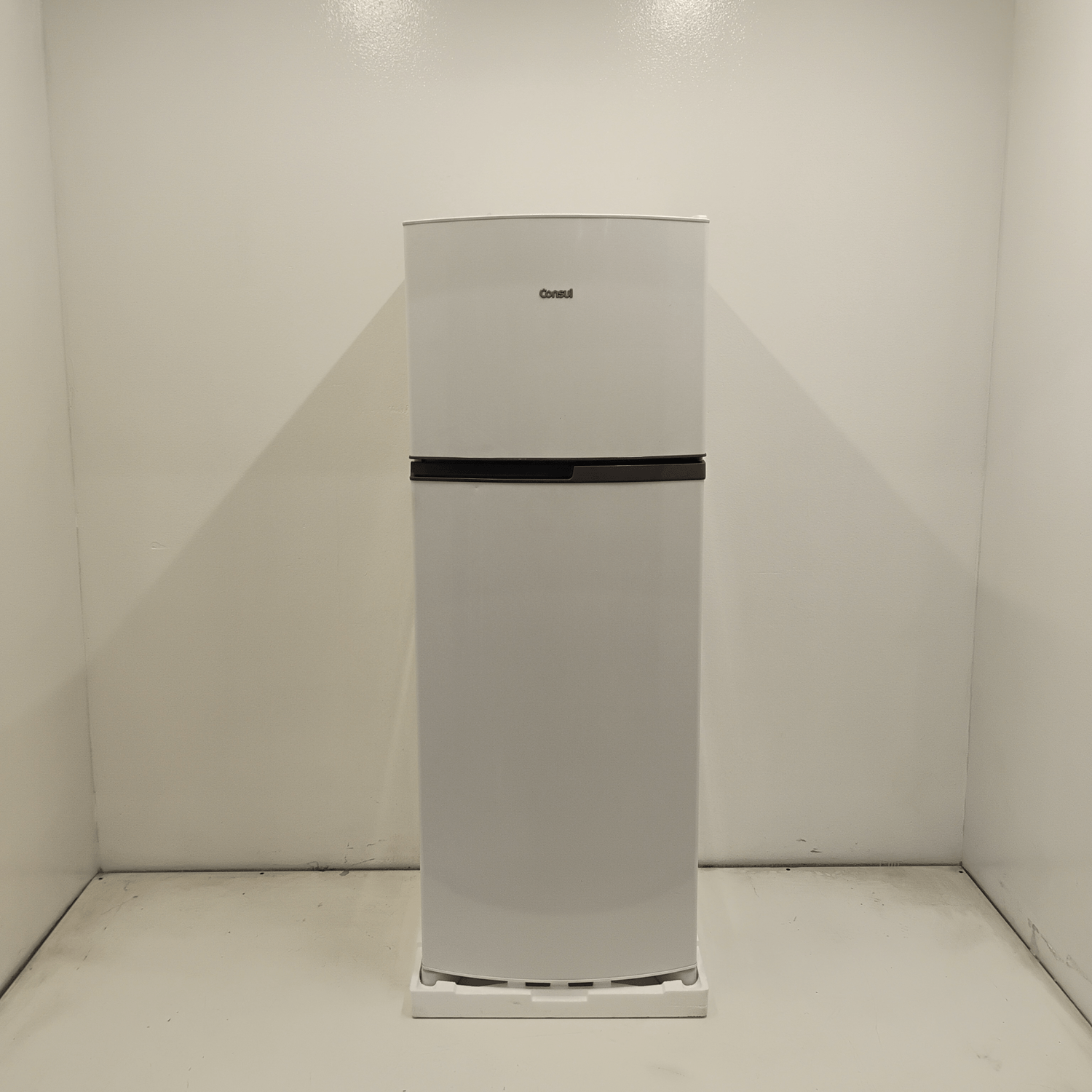 Geladeira Frost Free Duplex Branca Consul - Crm40mbas3_Wbom_Jh6599285 110V