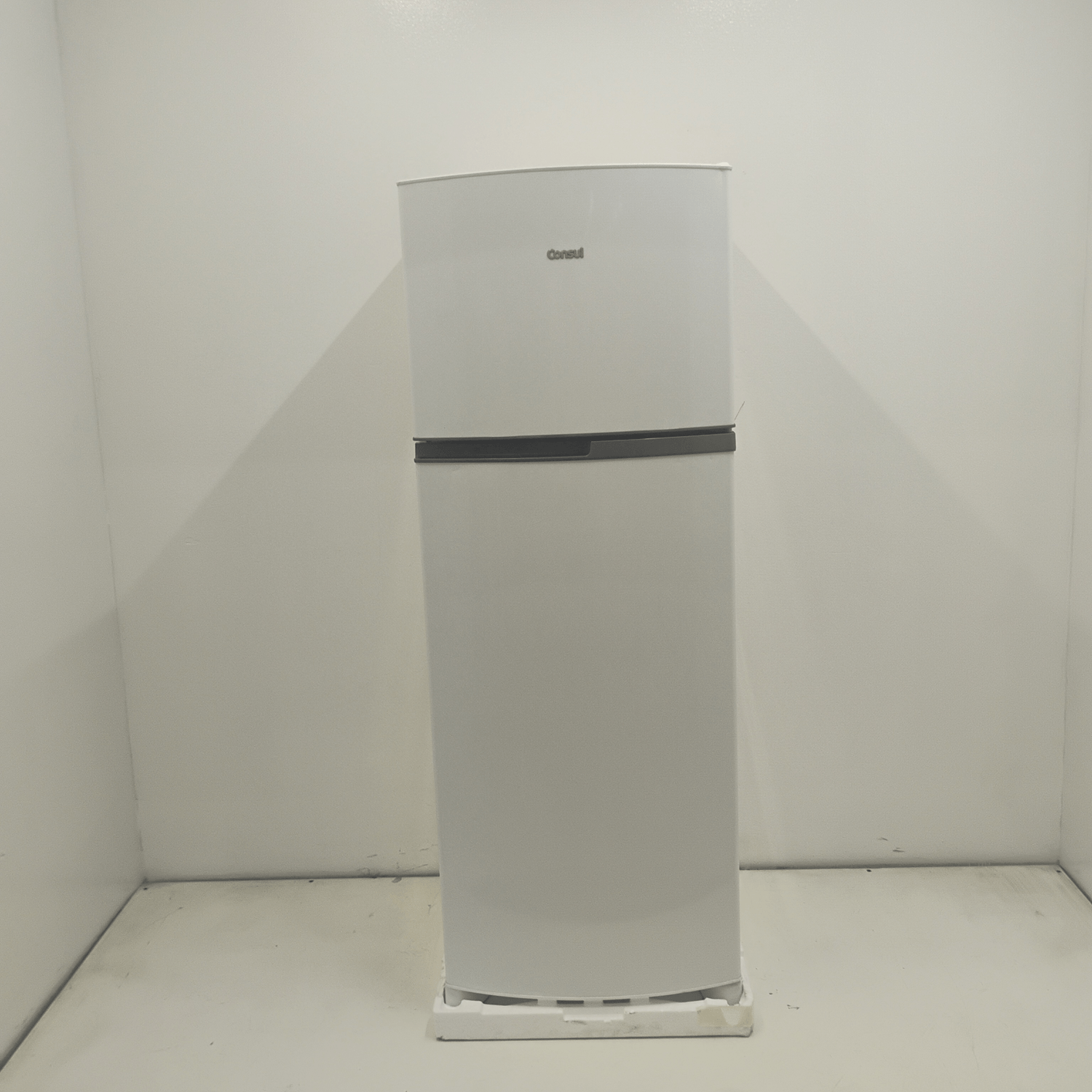 Geladeira Frost Free Duplex Branca Consul - Crm40mbas3_Wbom_Jh6627468 110V