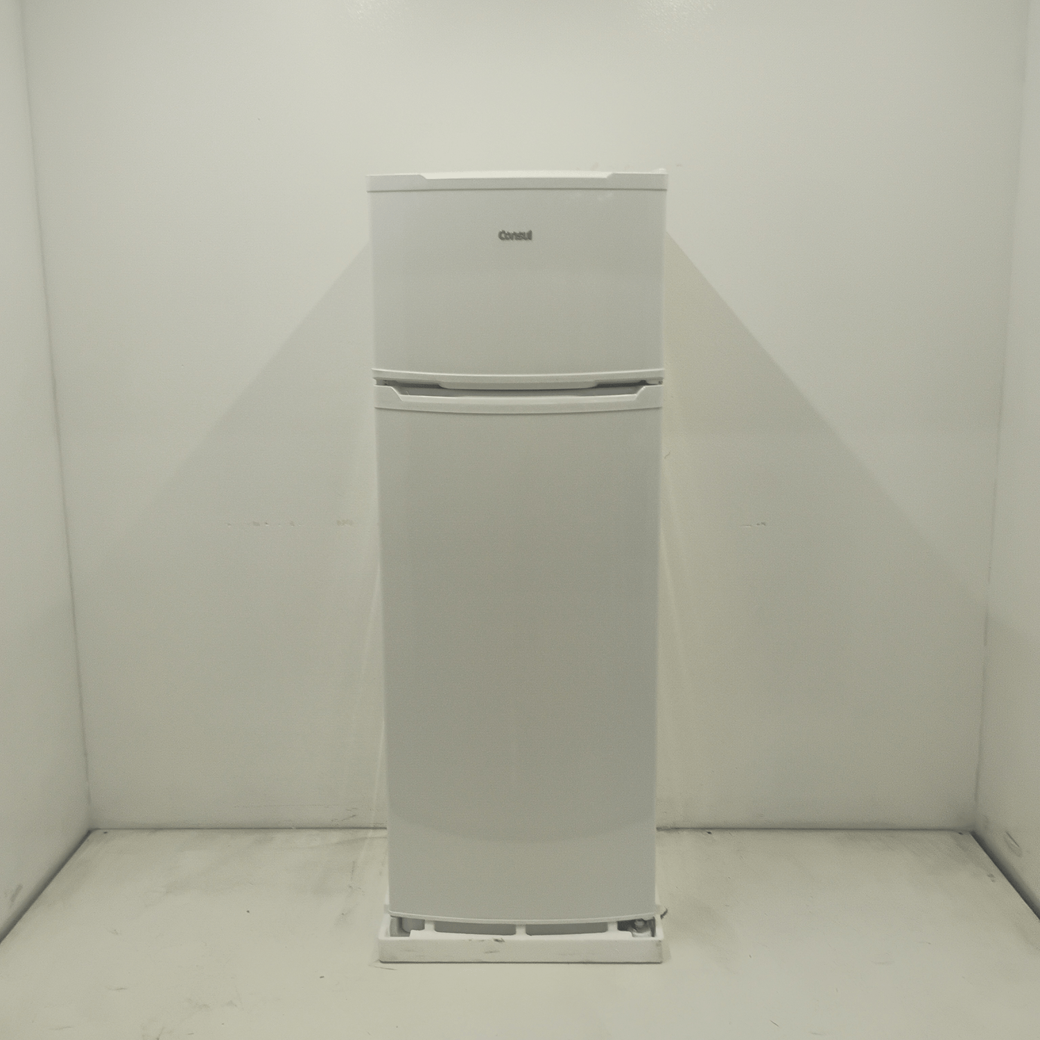 Geladeira Cycle Defrost 334L Prateleiras Removíveis Branca Consul - Crd37mbas3_Wbom_Jh6627306 110V