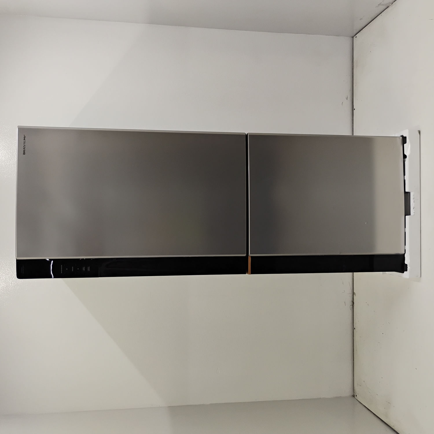 Geladeira Inteligente B= Smart Brastemp Frost Free Inverse 500 Litros Cor Inox - Bre66akxs3_Wbom_Jh6708988 Bivolt
