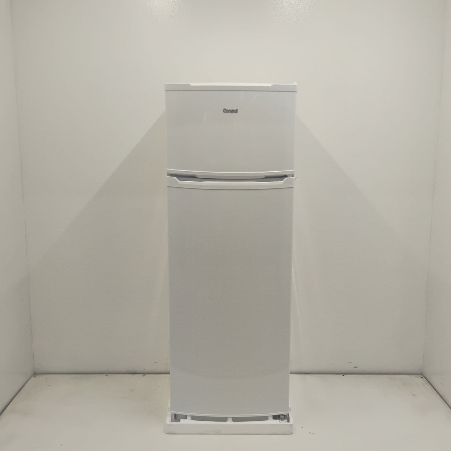 Geladeira Cycle Defrost 334L Prateleiras Removíveis Branca Consul - Crd37mbbs1_Wexcele_Jh6627466 220V