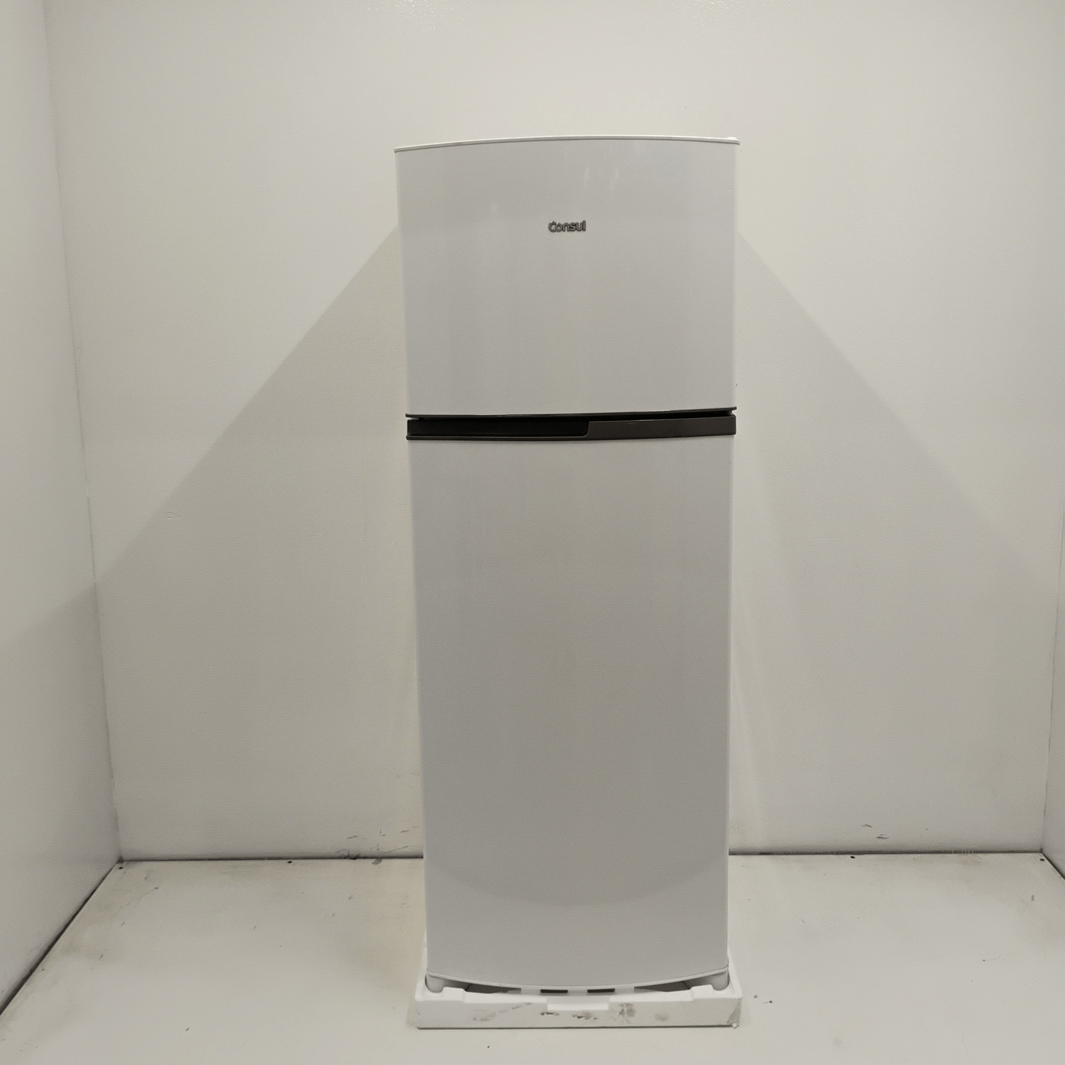 Geladeira Frost Free Duplex Branca Consul - Crm40mbas3_Wbom_Jh6708172 110V