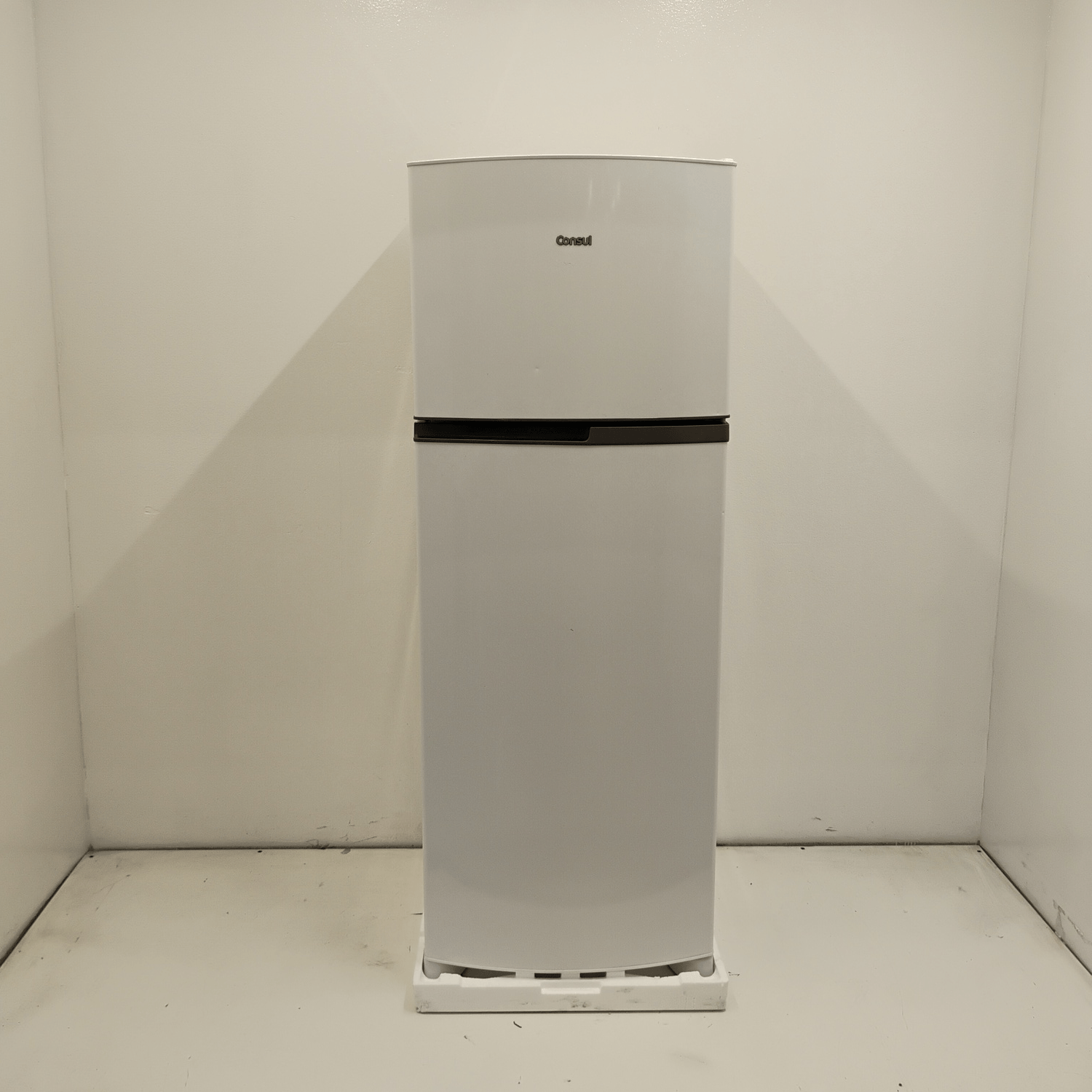 Geladeira Frost Free Duplex Branca Consul - Crm40mbas3_Wbom_Jh6641907 110V