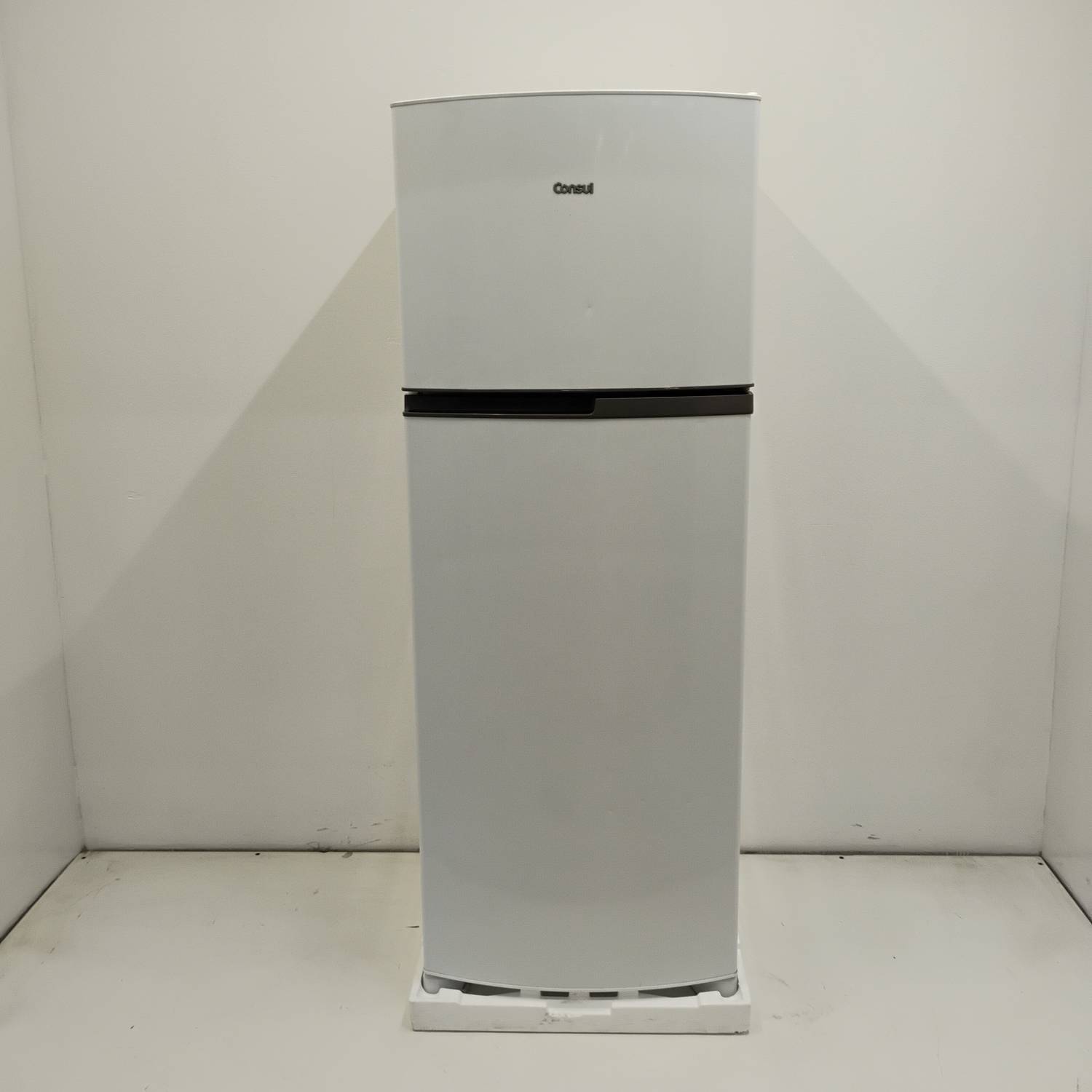 Geladeira Frost Free Duplex Branca Consul - Crm40mbas3_Wbom_Jh6724756 110V