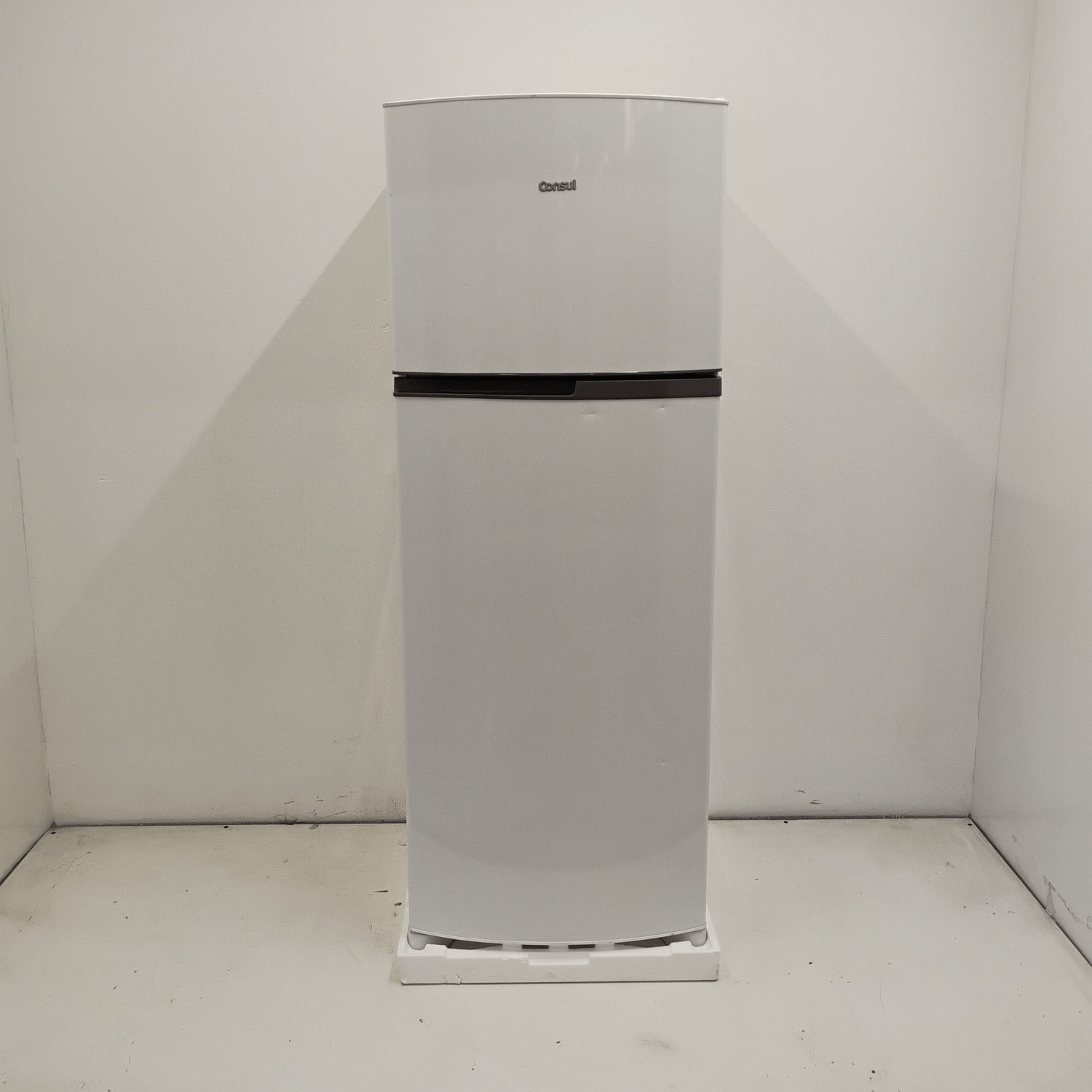 Geladeira Frost Free Duplex Branca Consul - Crm40mbas3_Wbom_Jh6649077 110V