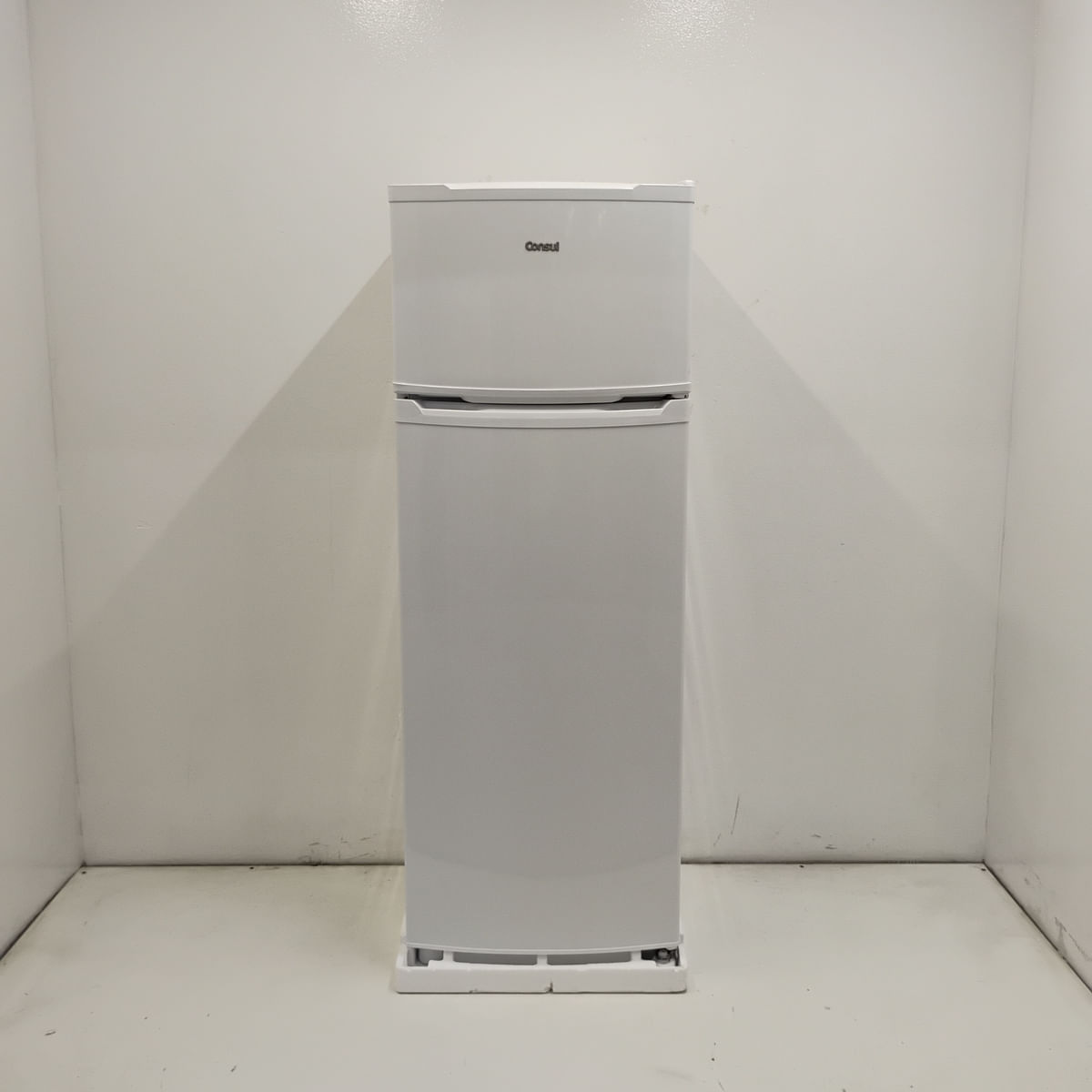 Geladeira Cycle Defrost 334L Prateleiras Removíveis Branca Consul - Crd37mbbs2_Wotimo_Ji6154408 220V